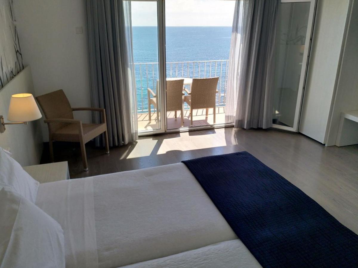 Hotel Mediterrani กาเลญา เด ปาลาฟรูเจล ภายนอก รูปภาพ